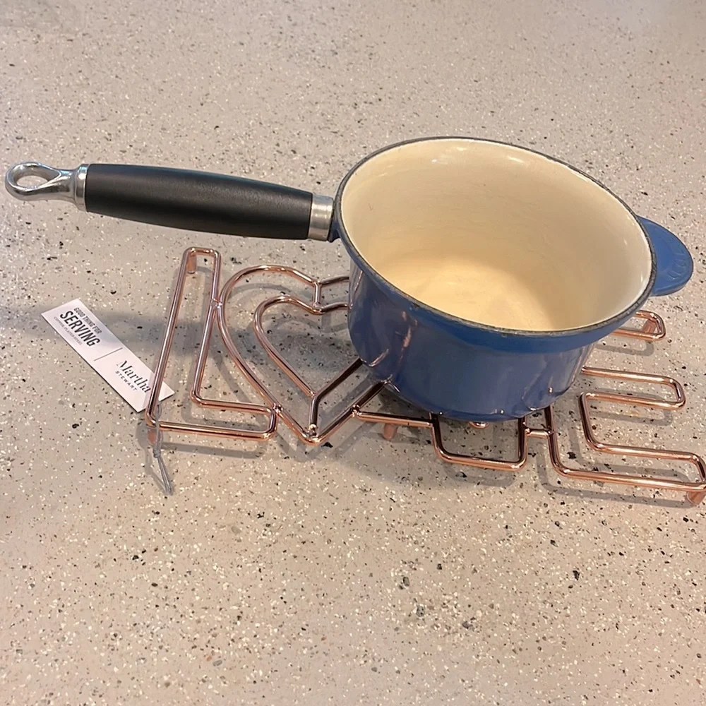MARTHA STEWART COLLECTION COPPER-PLATED STEEL LOVE TRIVET NEW WITH TAGS